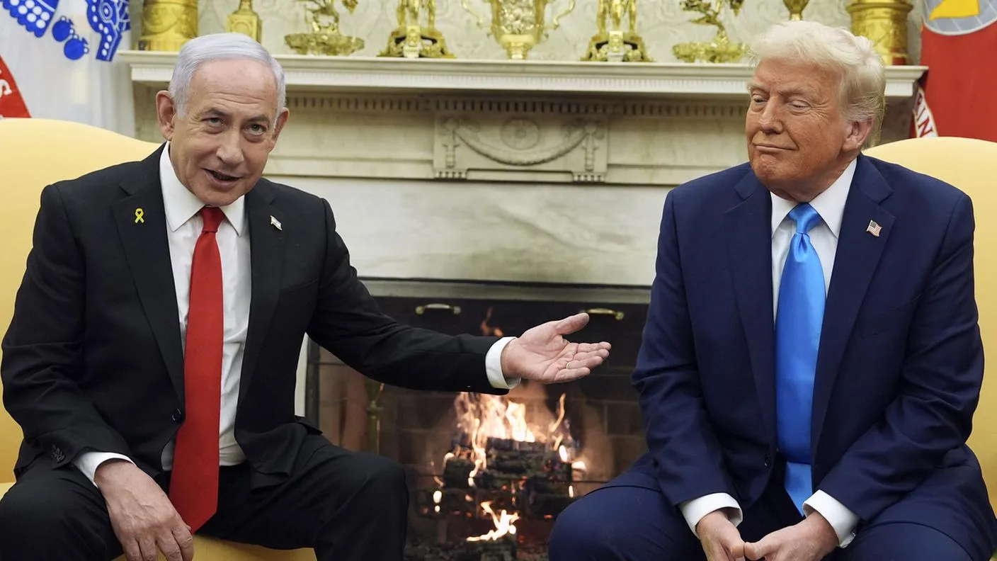 Donald Trump e Benjamin Netanyahu durante un incontro ufficiale, simbolo delle relazioni tra USA e Israele