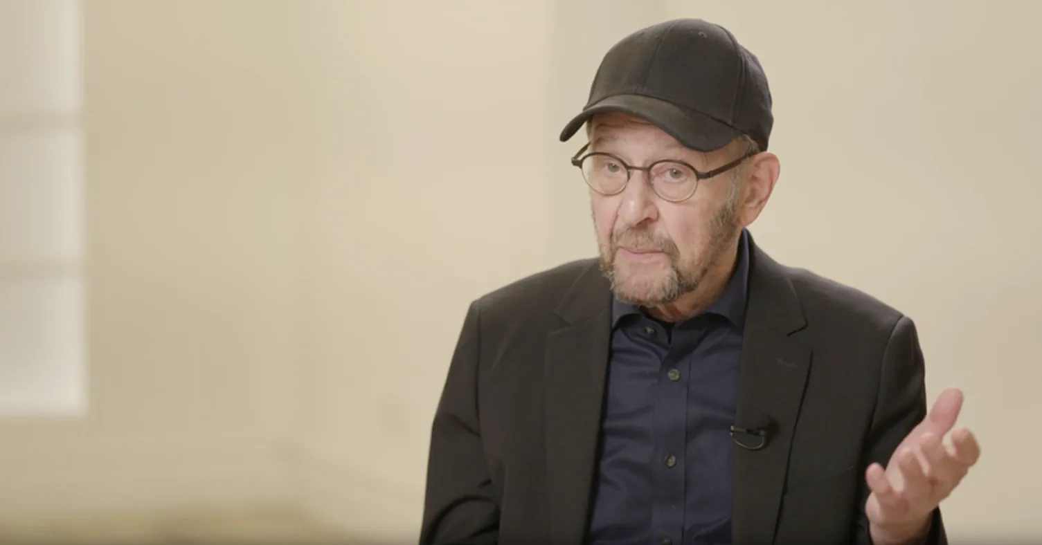 Steve Reich durante un’intervista: il compositore minimalista riflette sull’emozione nella musica contemporanea.