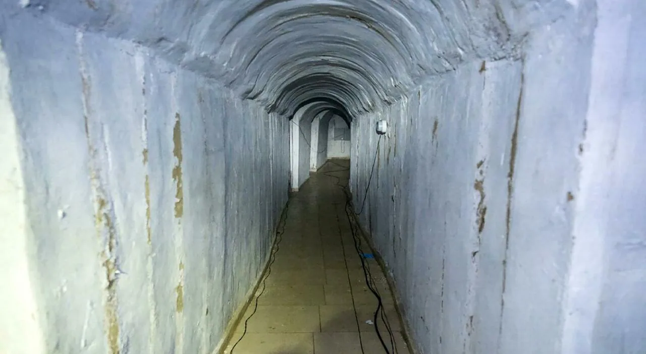 Tunnel sotterraneo collegato a ospedali bunker usati da Hamas per scopi militari